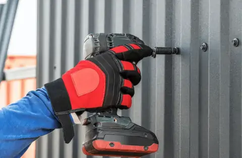 Travaux de zinguerie - Glaire